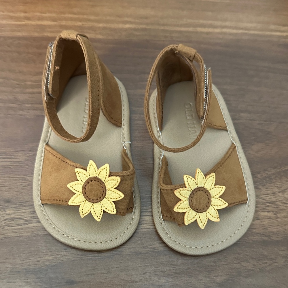 Old Navy- Brown Sunflower Sandals, 6-12 Months